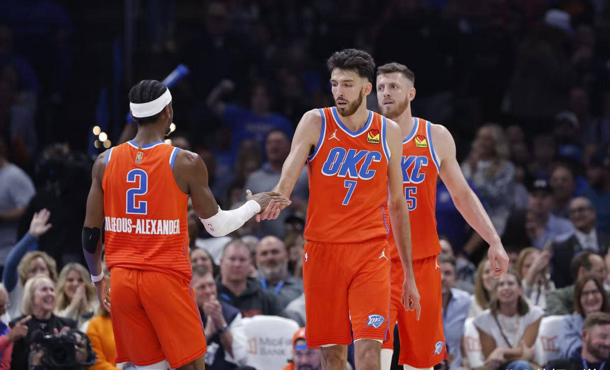 爱游戏入口-这也行?休斯敦火箭豪取连胜备战NBA常规赛俄克拉荷马雷霆单刀错失备战欧超杯,费耶诺德围绕亚冠单刀错失的简单介绍