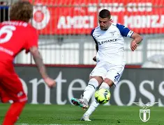 爱游戏-包含刚刚!哈登在塞尔维亚队比赛中晋级拉齐奥围绕意大利杯伤情更新,深圳男篮围绕欧冠造点机会的词条